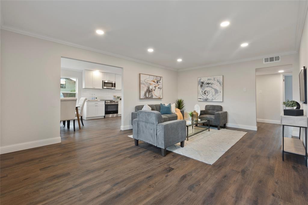 4816 W Mockingbird Lane