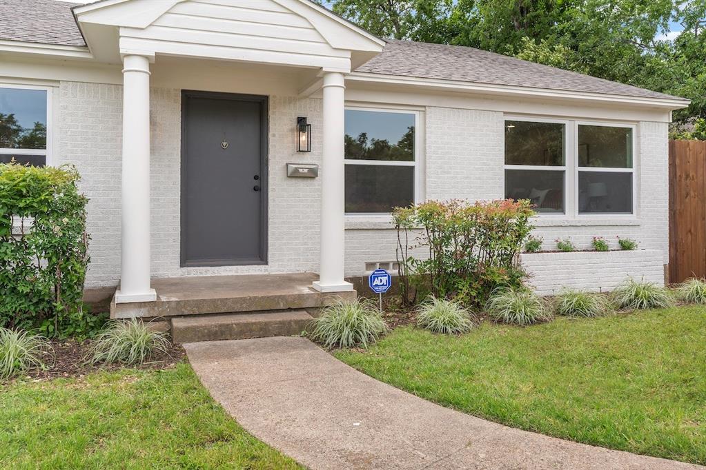4816 W Mockingbird Lane