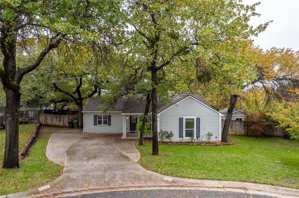 Autumn Hills Grapevine - Residential