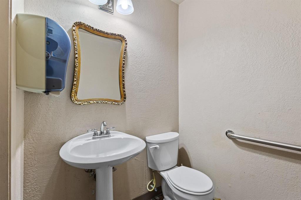 Otp Denison - Commercial Sale