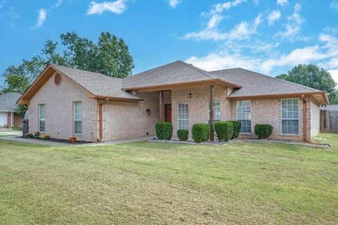 517 Rose Street Chandler TX 75758