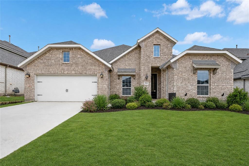 1636 Hydrangea Lane