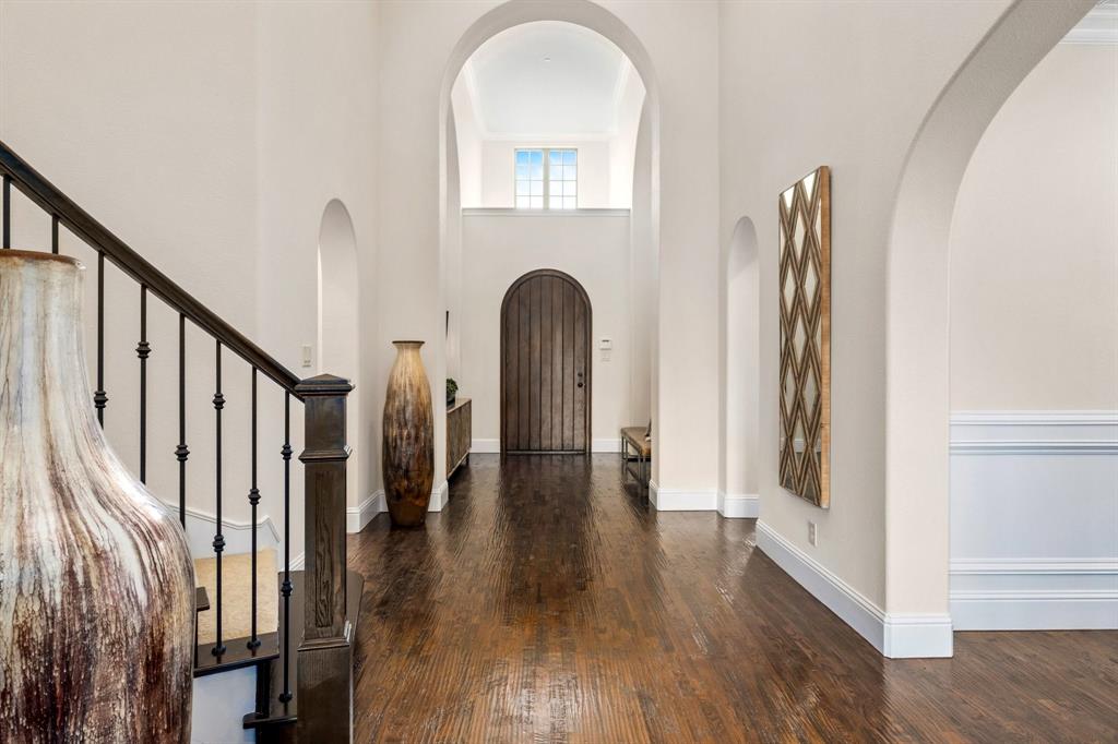 3853 Greenbrier Drive