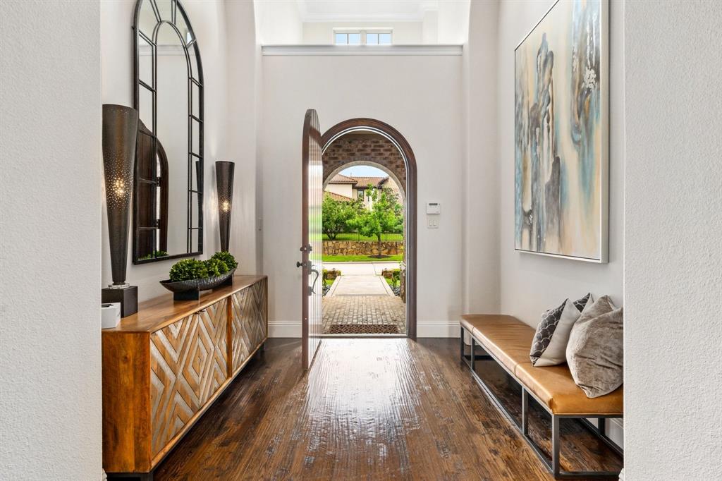 3853 Greenbrier Drive