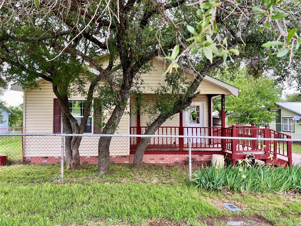 3940 Lake Shore Drive