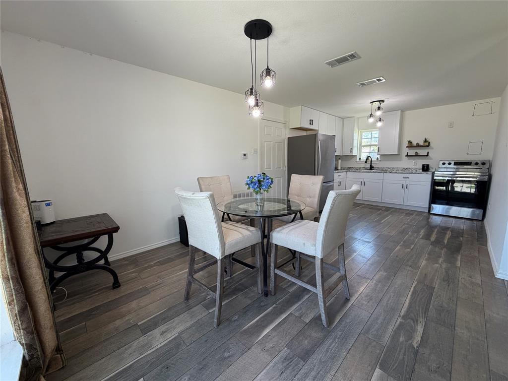 308 E Broadmore Avenue