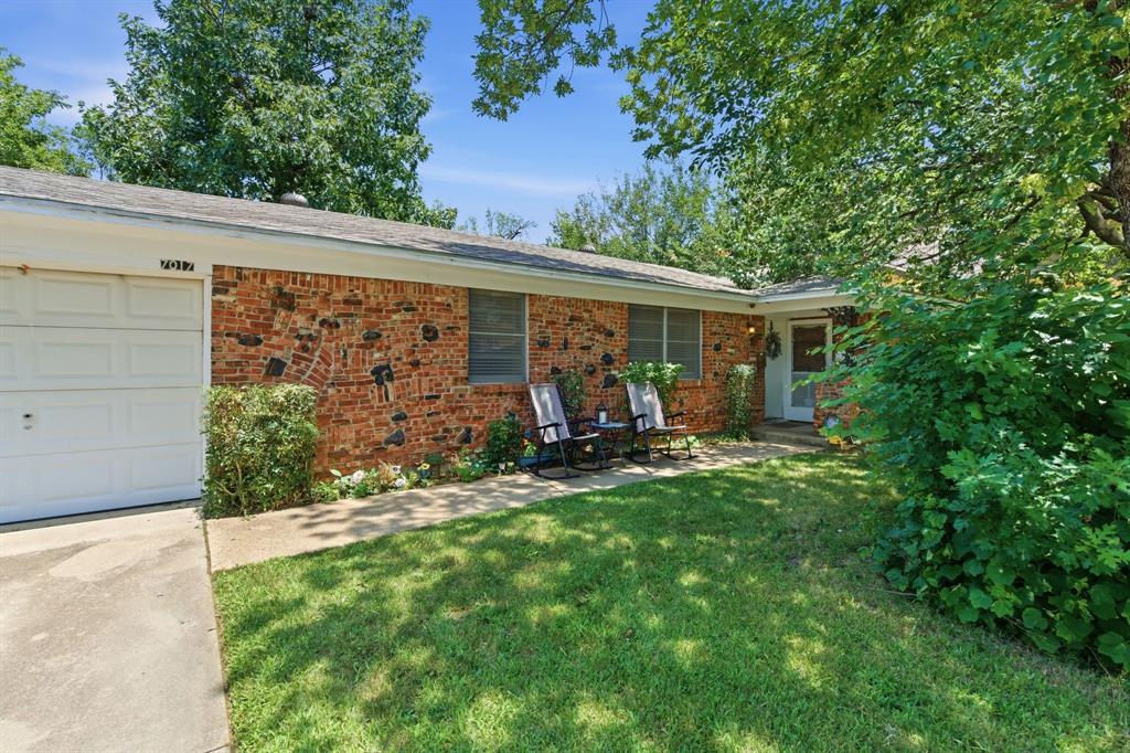 7017 Oakland Lane