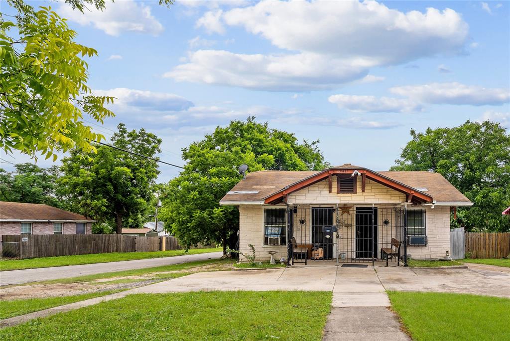 Broadmoor - Residential