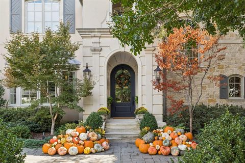 10342 Woodford Drive Dallas TX 75229