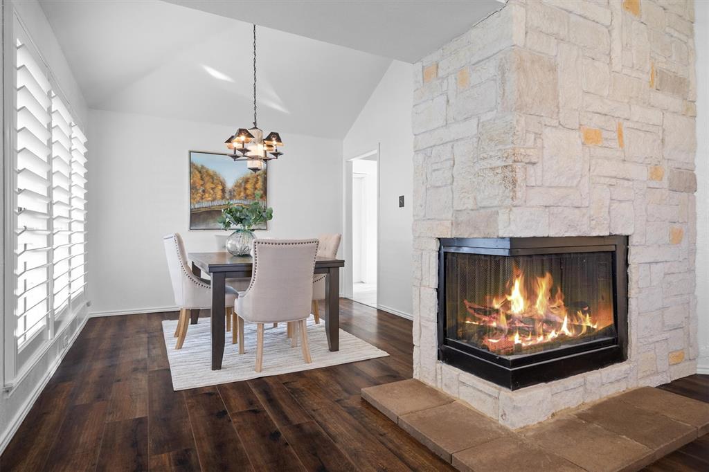 1601 Autumn Breeze Lane