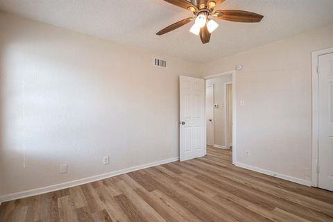 Tiny photo for 4417 Utah Avenue, Dallas, TX 75216 (MLS # 21198334)