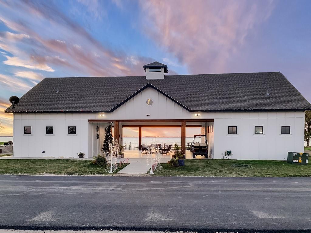 Peninsula Point W2 - Land