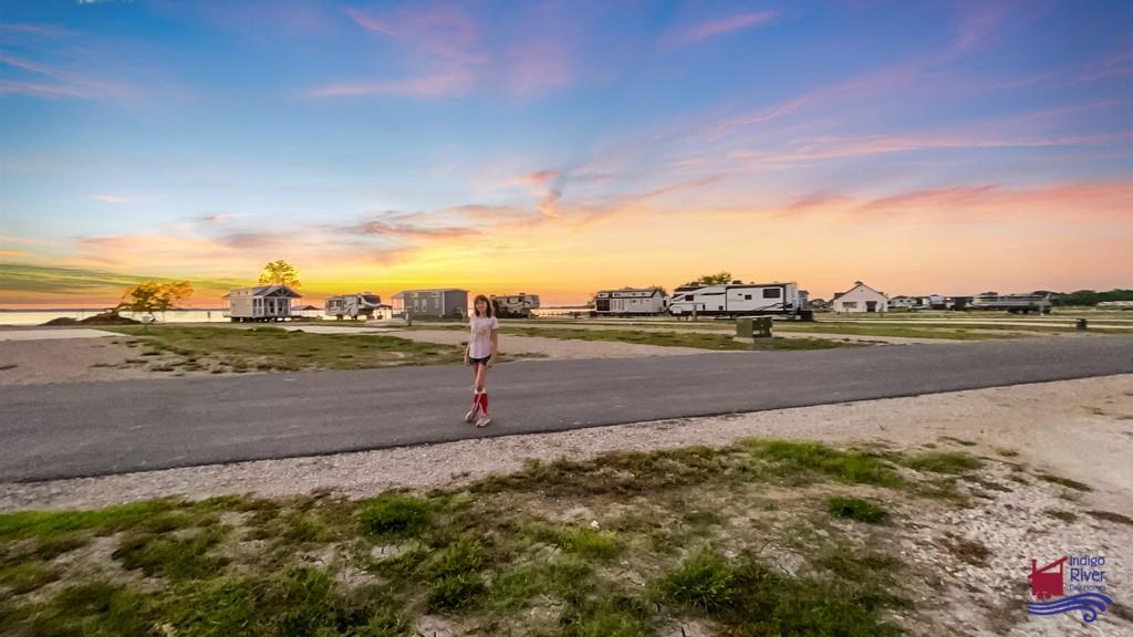 Peninsula Point W2 - Land