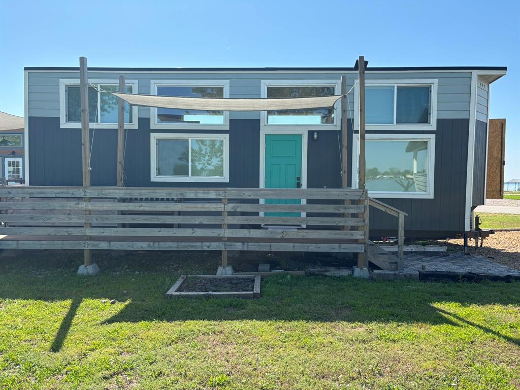 Peninsula Point W2 - Land