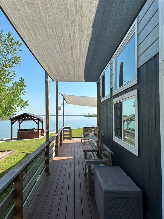 Peninsula Point W2 - Land