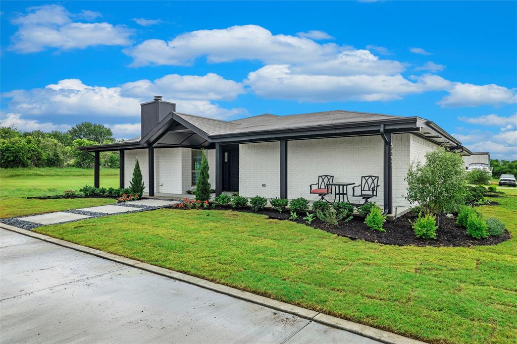 5463 Kelly Drive