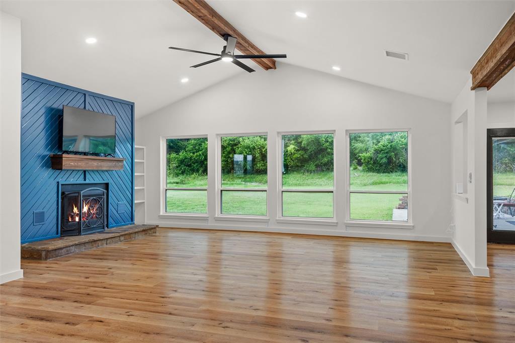 5463 Kelly Drive