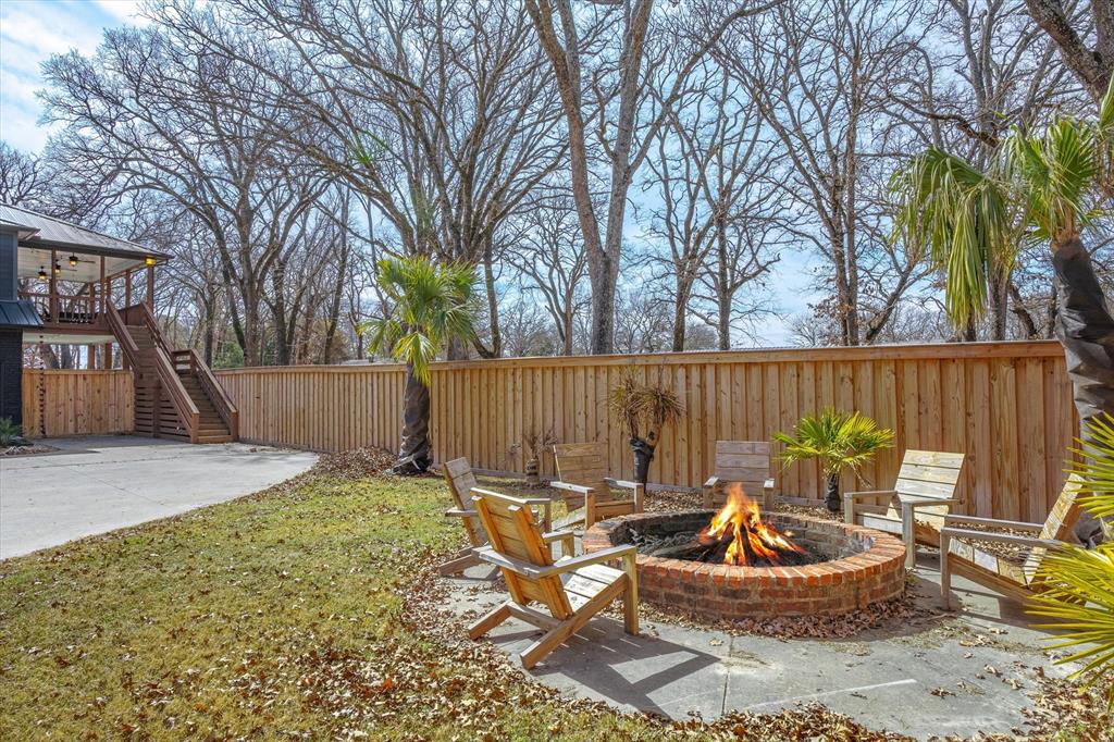 106 White Oak Drive