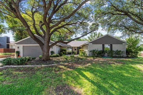3708 Crown Shore Drive Dallas TX 75244