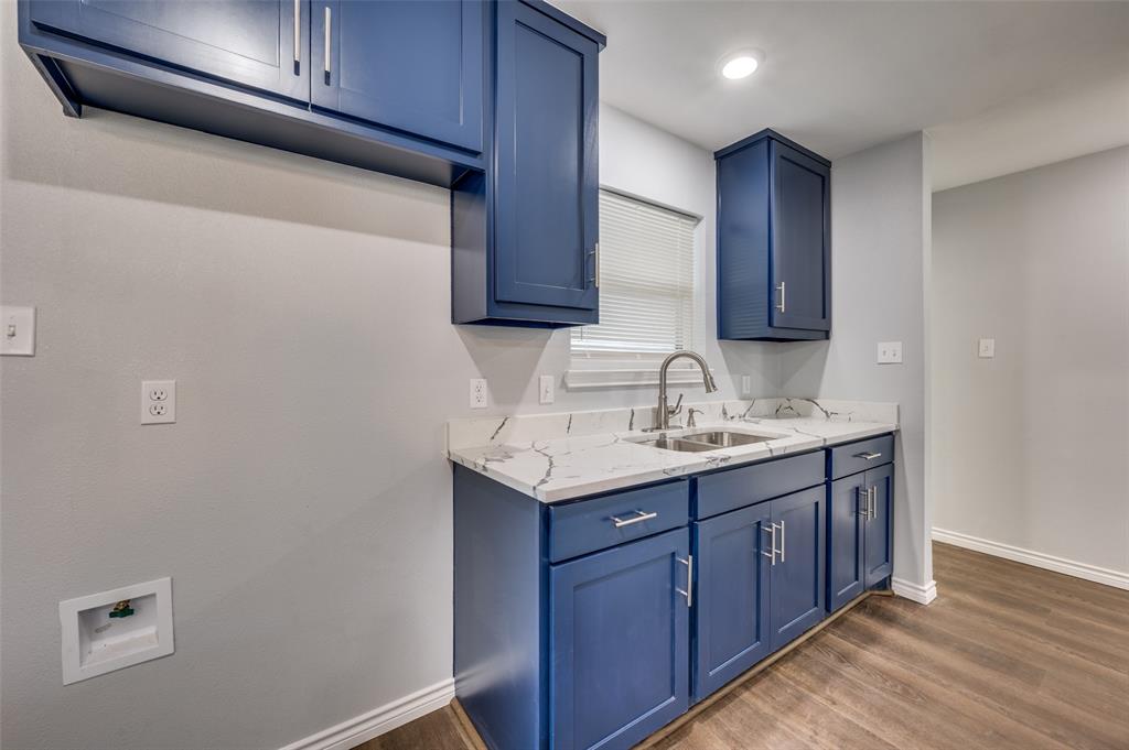 Valwood Park 20 - Residential