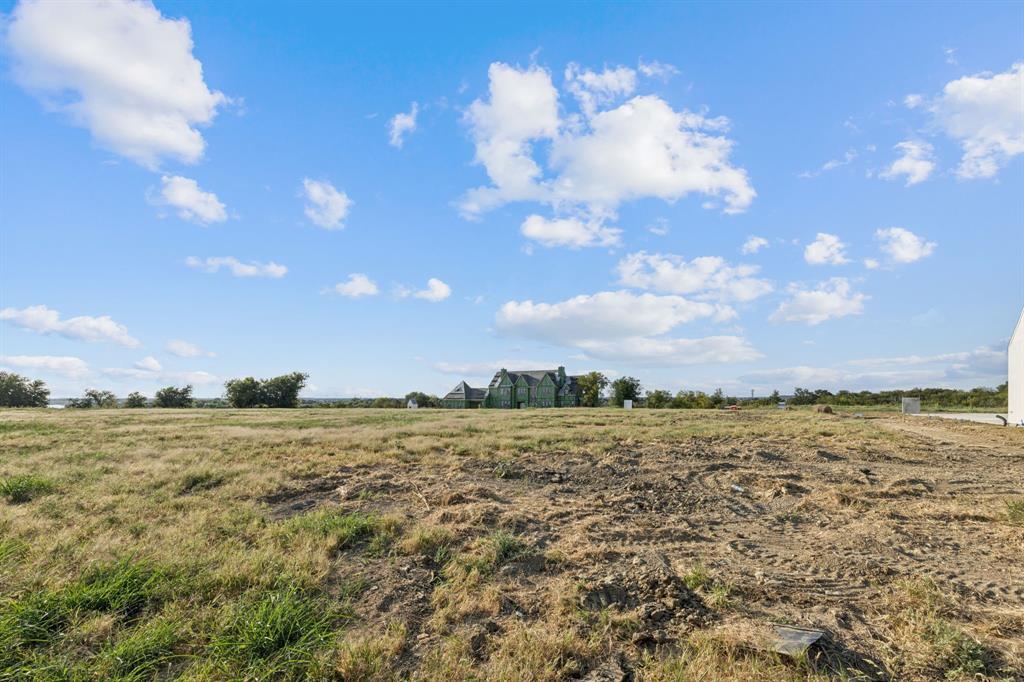 The Hills Of Kingswood - Land