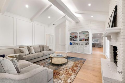 Tiny photo for 6725 Regalbluff Drive, Dallas, TX 75248 (MLS # 21095513)