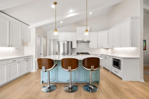 Tiny photo for 6725 Regalbluff Drive, Dallas, TX 75248 (MLS # 21095513)