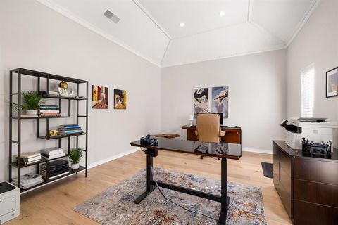 Tiny photo for 6725 Regalbluff Drive, Dallas, TX 75248 (MLS # 21095513)