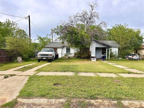 1101 Privado Street Graham TX 76450