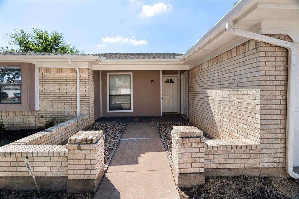 908 Highcrest Court