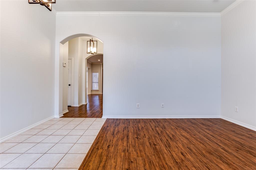931 Heatherwood Drive