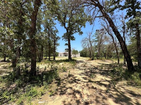 5017 Willow Oak Court Poolville TX 76487