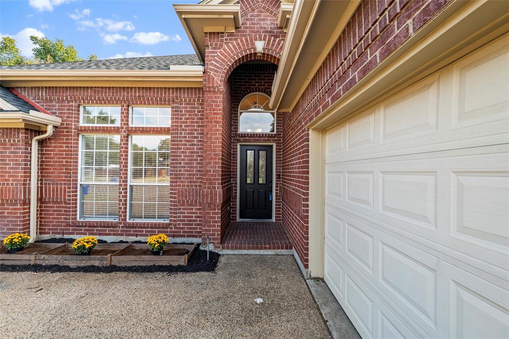 7 Equestrian Court