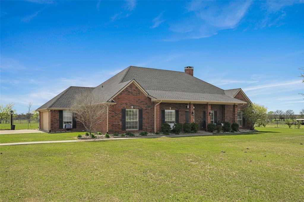 1990 County Road 2218