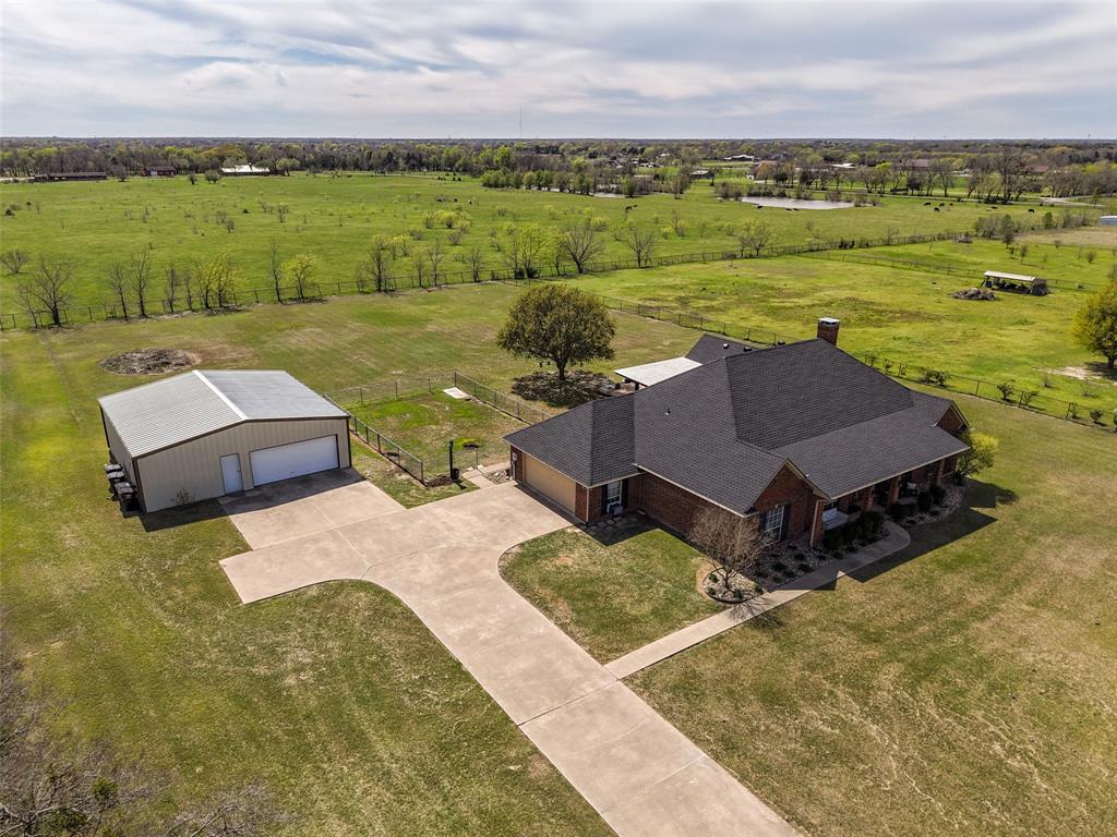 1990 County Road 2218