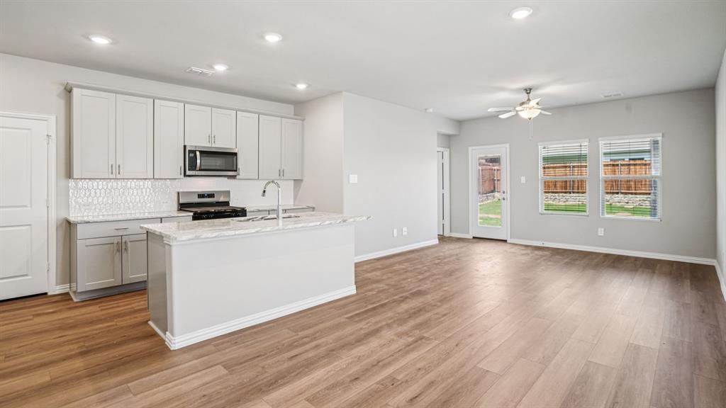 Lakehaven - Residential