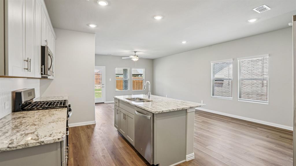 Lakehaven - Residential