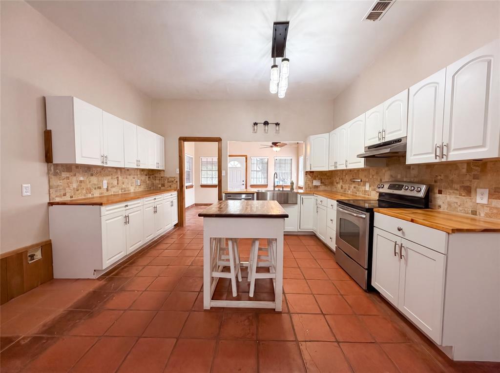 2603 Pecan Valley Drive