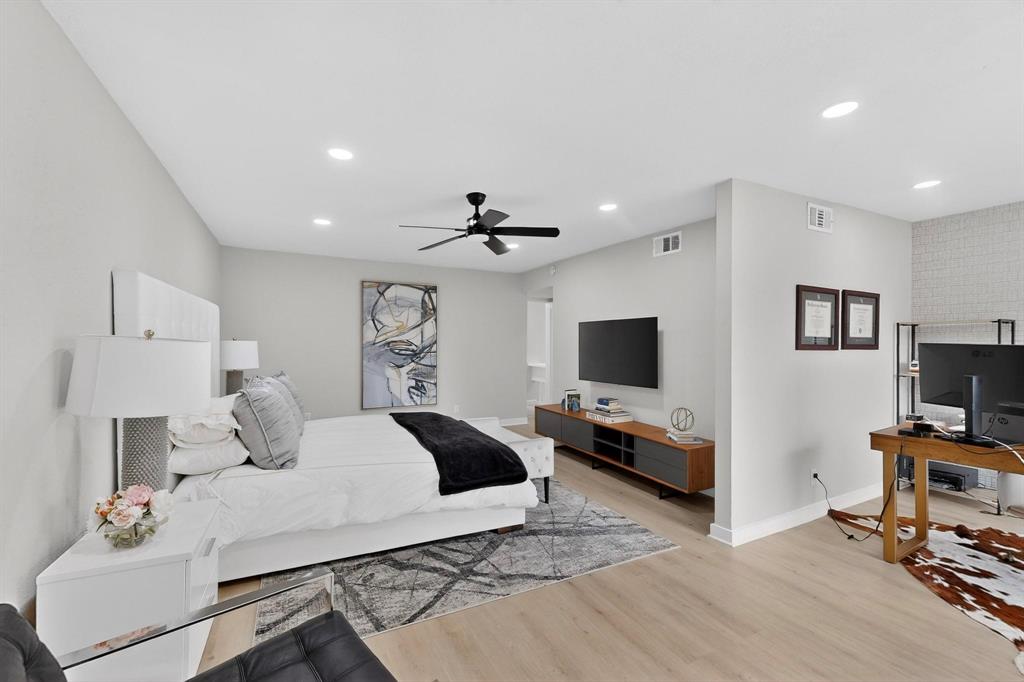 Silvertree Square Add - Residential