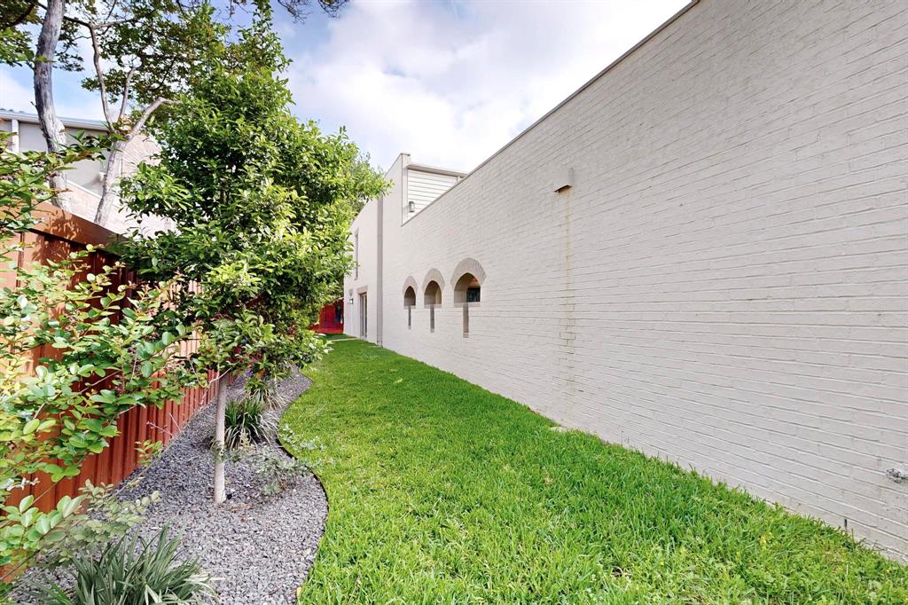 Silvertree Square Add - Residential