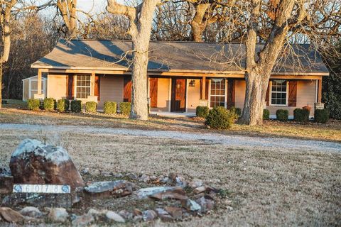Photo of 6078 E Line Road, Whitewright, TX 75491 (MLS # 21152807)