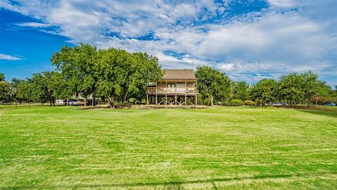 Photo of 7006 River Trail, Weatherford, TX 76087 (MLS # 21020560)
