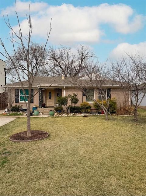 3753 Almazan Drive Dallas TX 75220