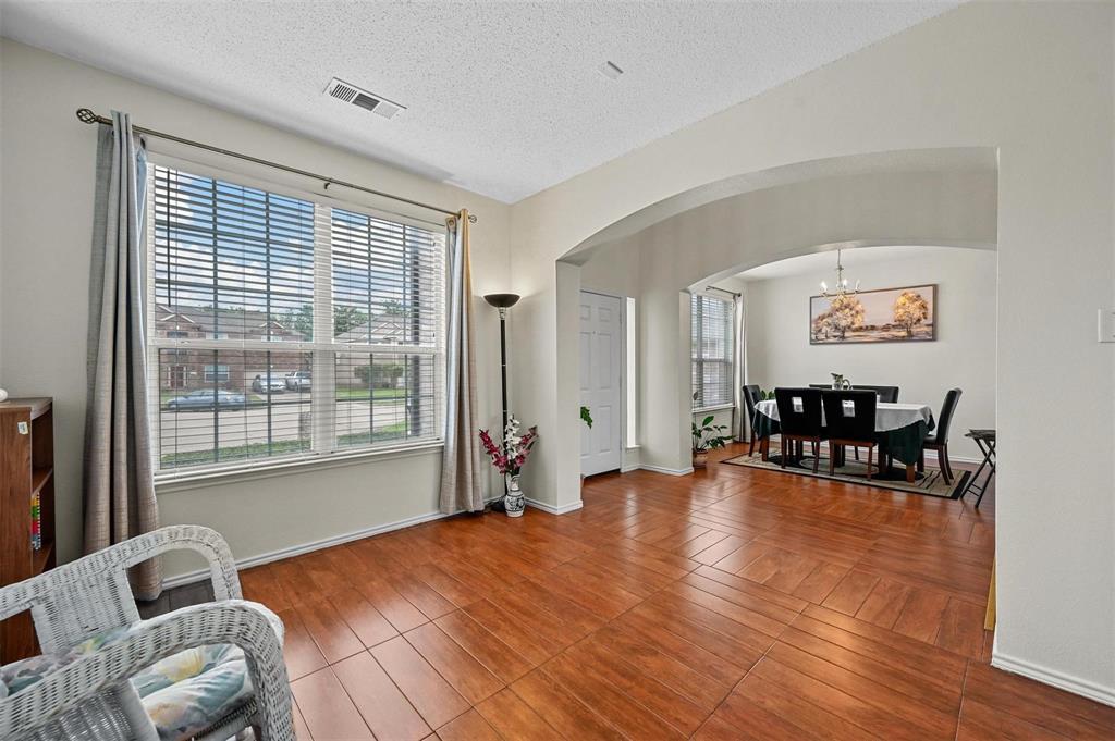 2317 Hillgrove Court