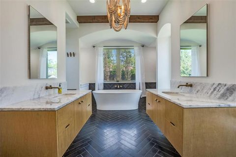 1706 Peavy Road Dallas TX 75228