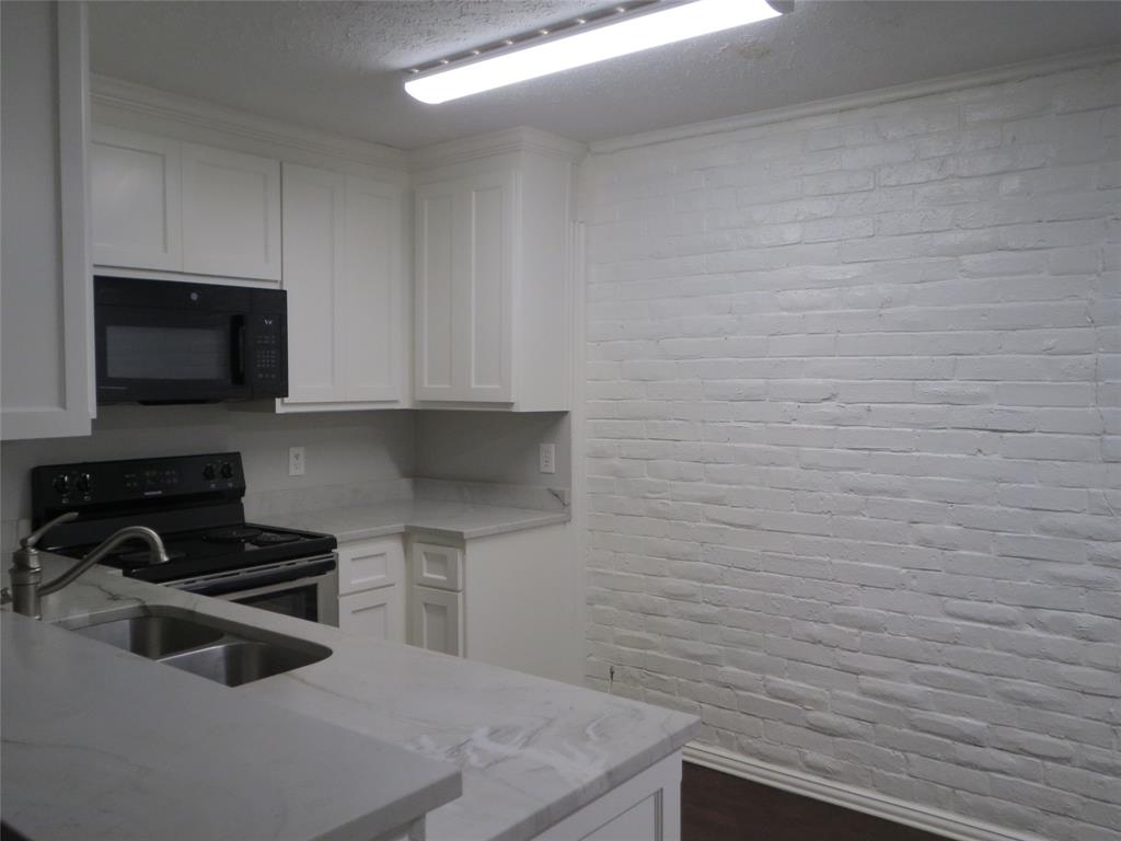 Mountain Creek Twnhs 02 - Residential