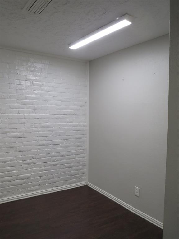 Mountain Creek Twnhs 02 - Residential