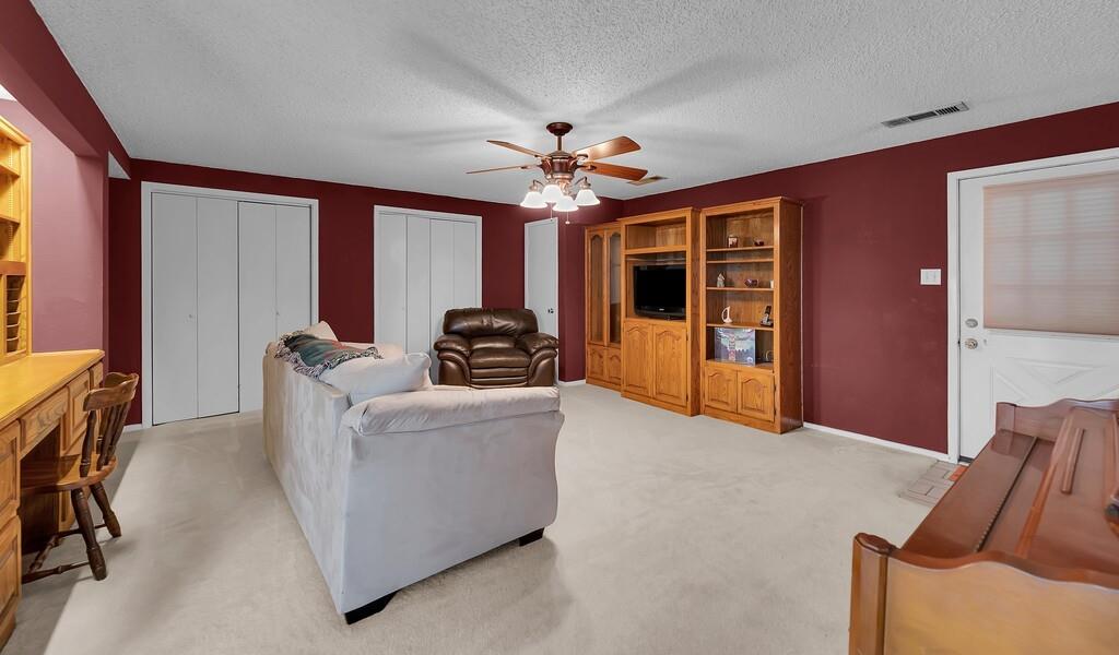 Hillcrest Harbor LT - Residential