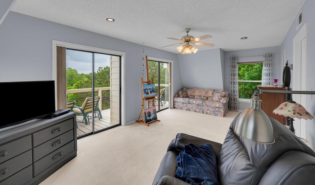 Hillcrest Harbor LT - Residential