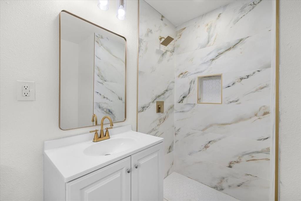 5261 Trail Lake Drive